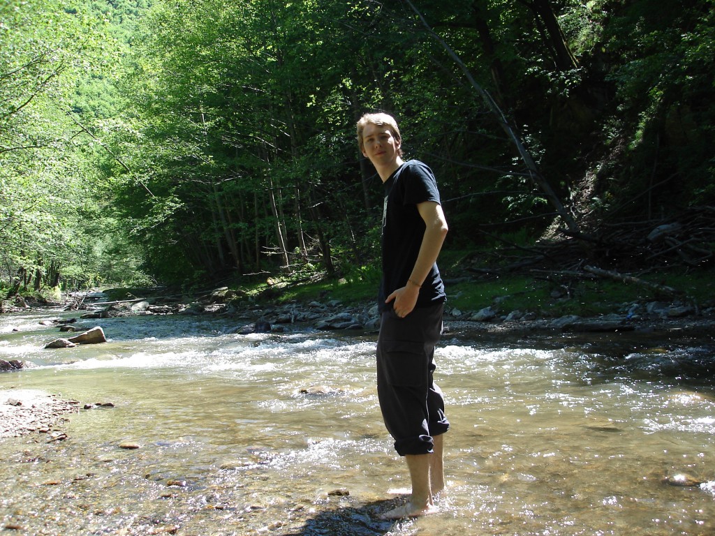 Sunday, May 13, 2007 — Sarmizegetusa pic 2