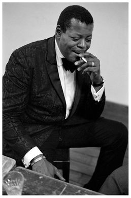 08-01-02 LISTN Envoie for Oscar Peterson pic 4