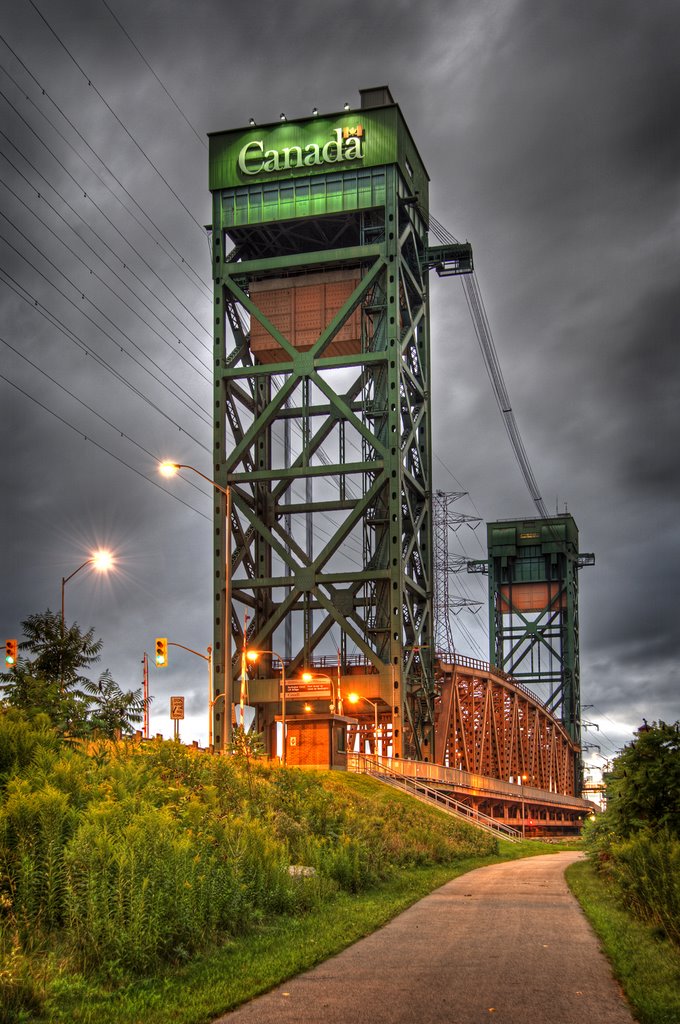 18-10-01 IMAGE Burlington Canal bridge